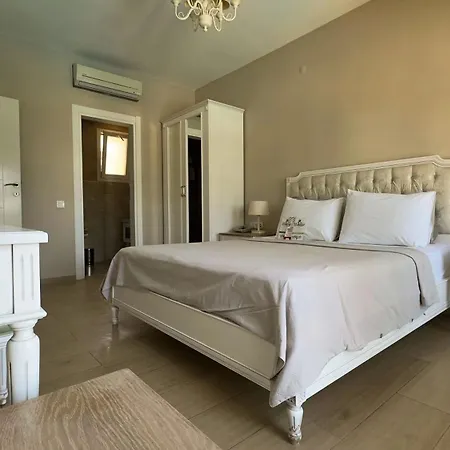 Doris Hotel