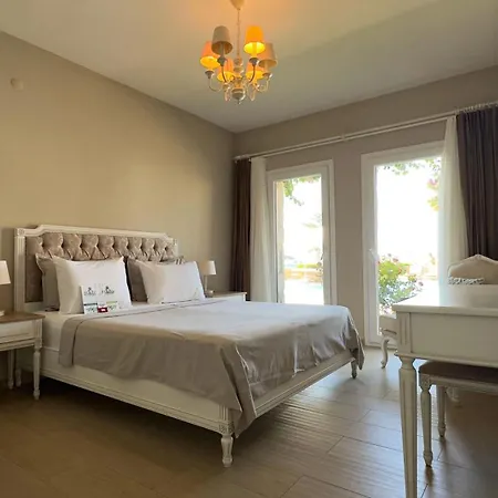 Doris Hotel 3*