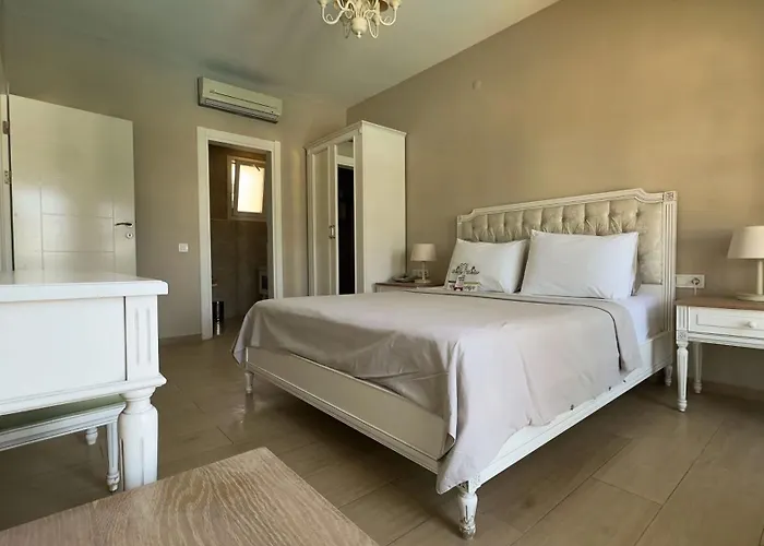 Doris Hotel